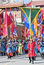 壮观！成功甲骑亮相南安石井