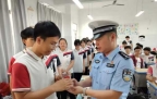 【石井】有心！考前送“摘冠水”，手写祝福暖人心