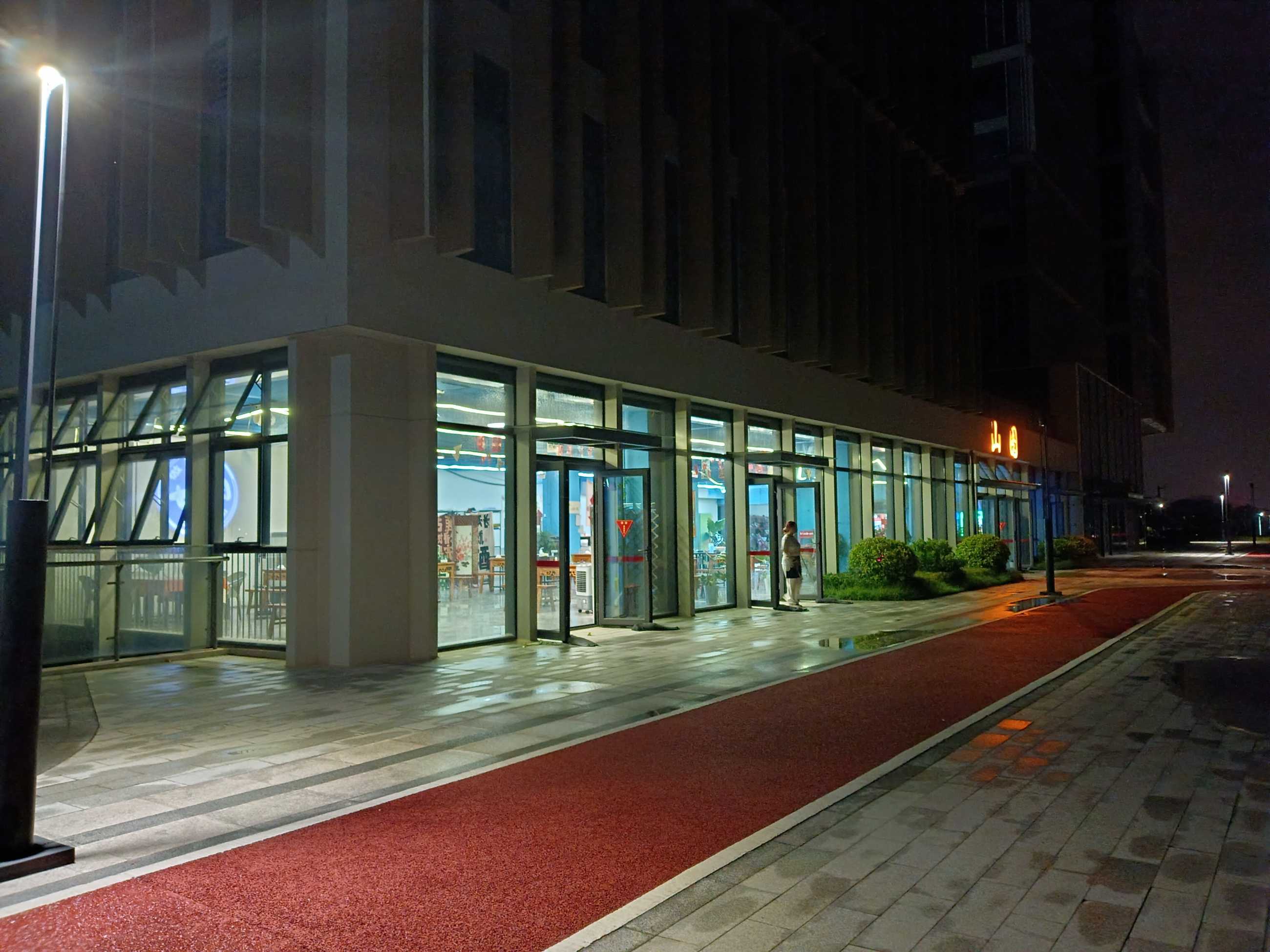 店外-3.jpg