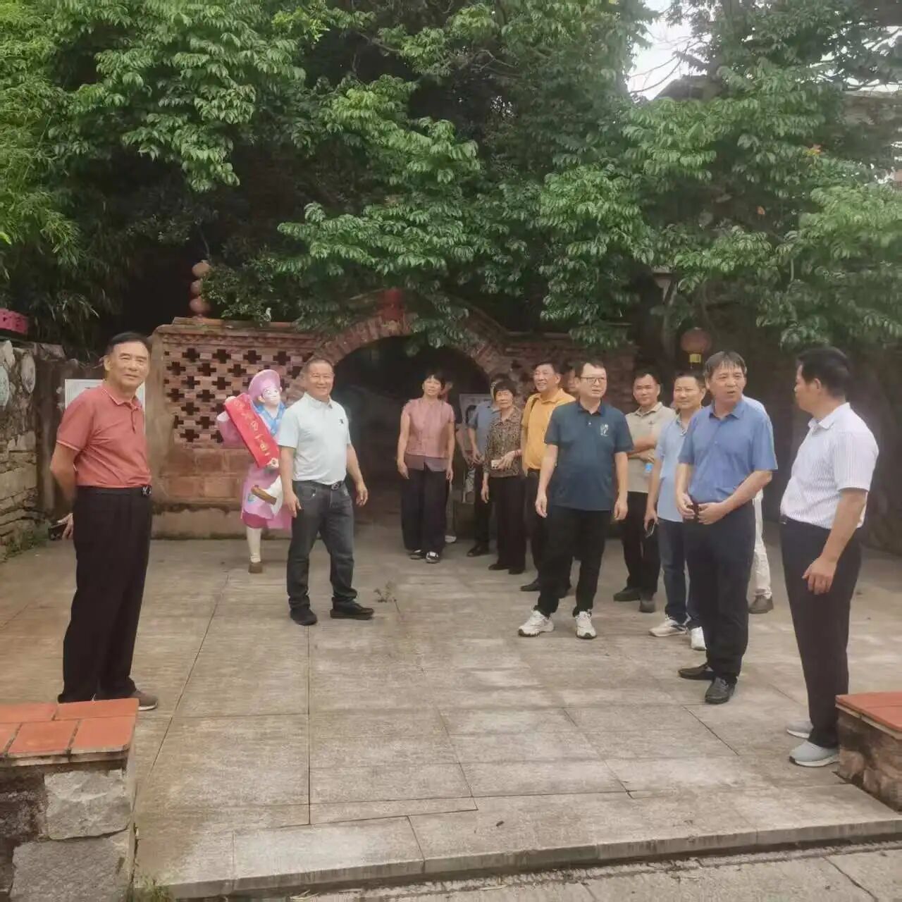 0.jpg